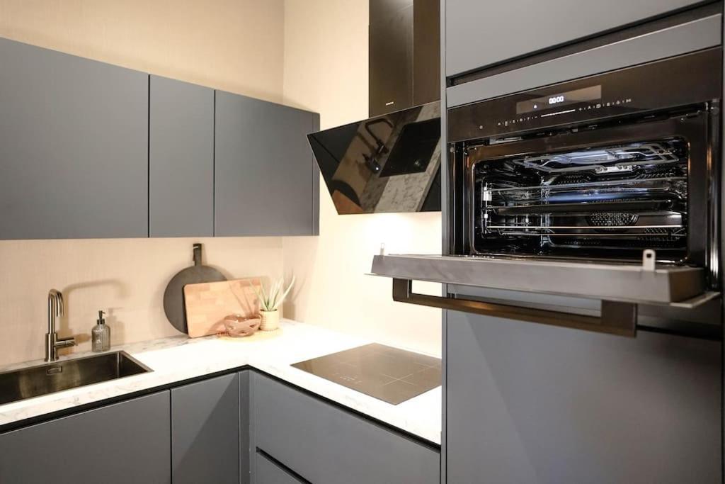 King Apartment *